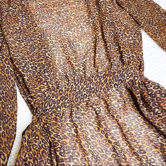 Victoria’s Secret Leopard Print Semi-Sheer Rare Unique Robe or Swimsuit Cover-Up - Picture 9 of 16
